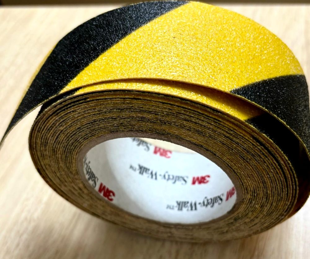 3M Safety-Walk yellow and black hazard anti-skid tape